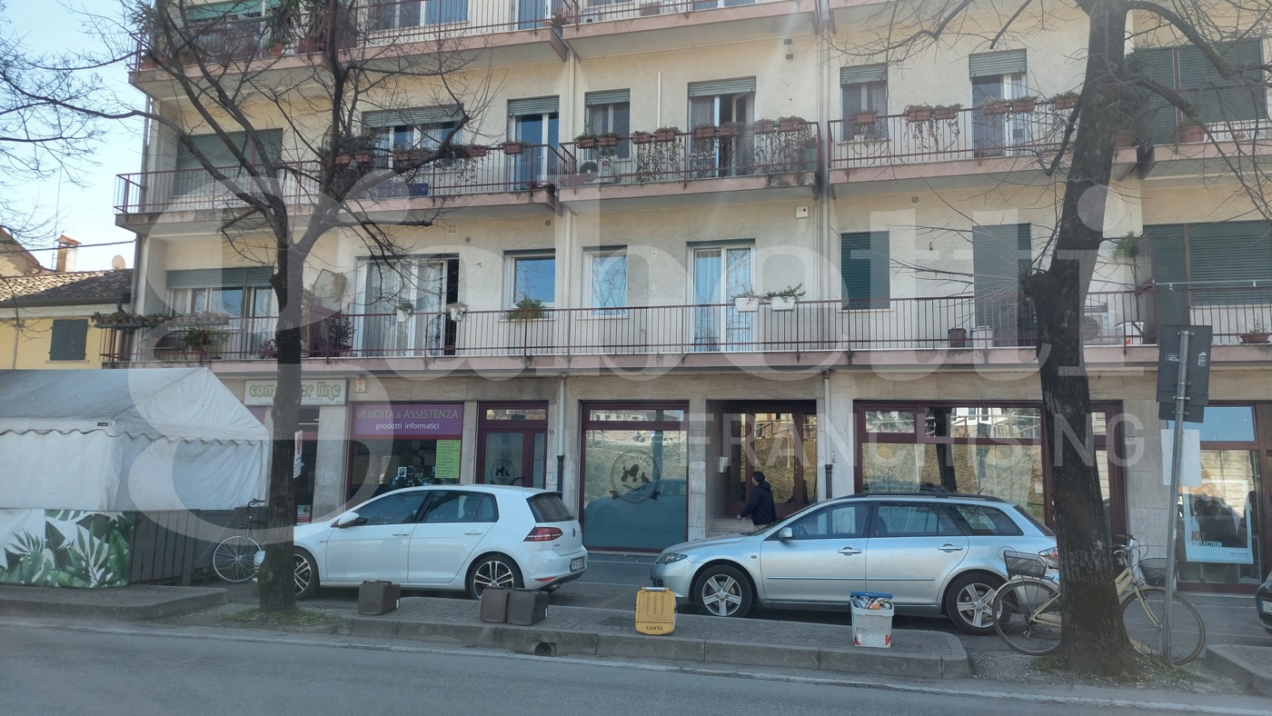 Negozio in affitto a Treviso