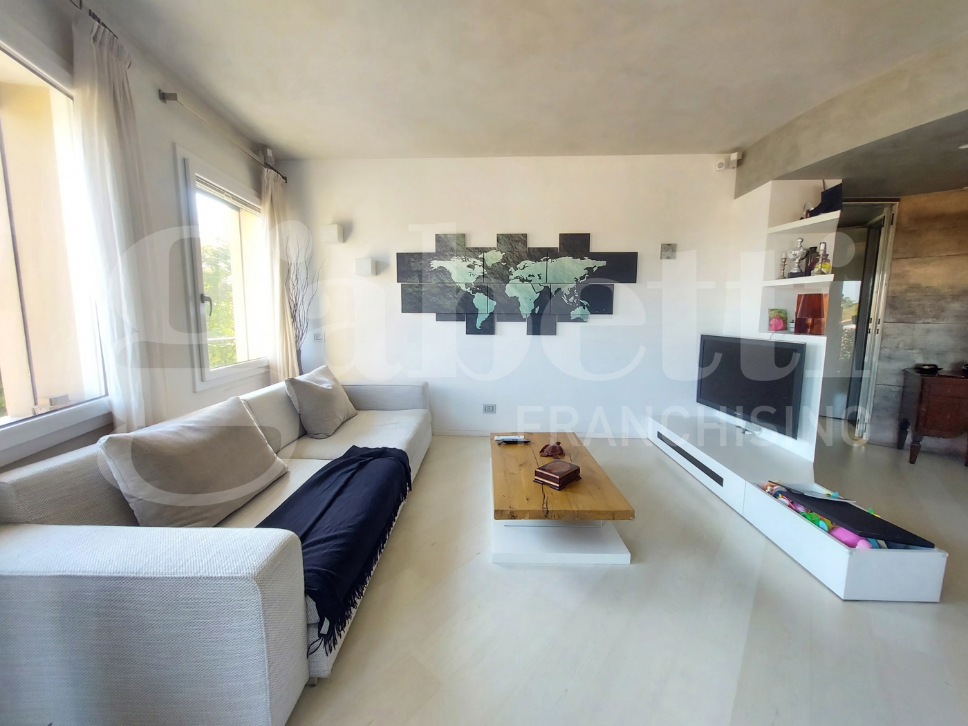 Quadrilocale arredato in affitto a Treviso