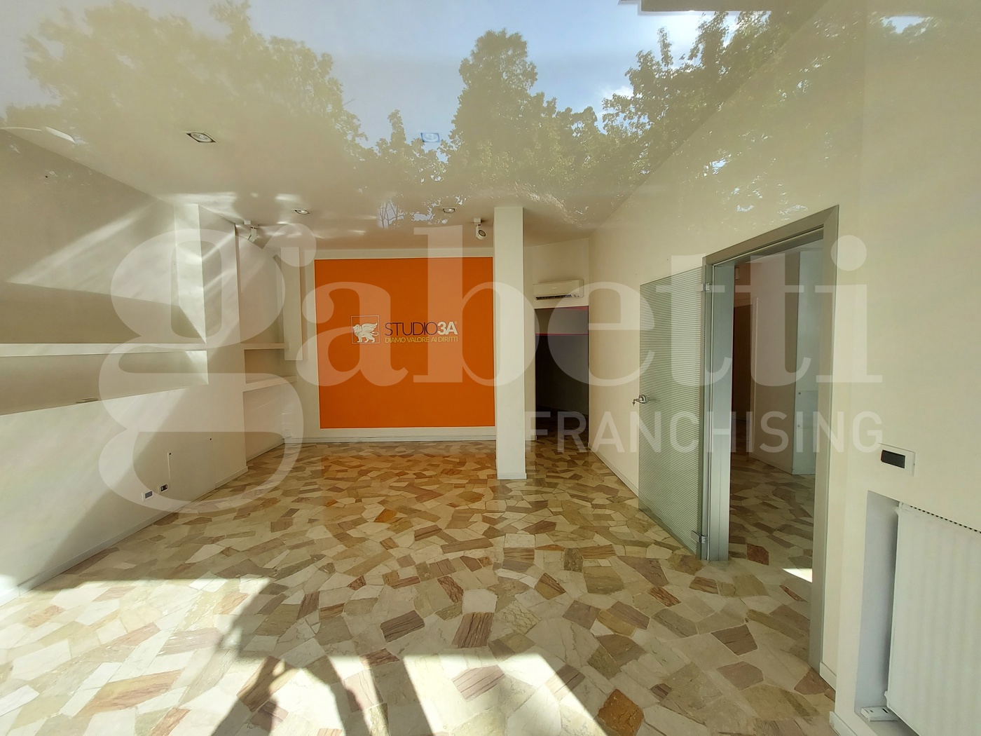 Negozio in affitto a Treviso