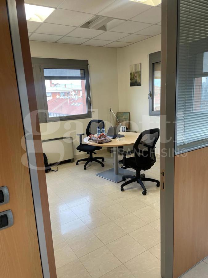 Ufficio con box doppio a Treviso