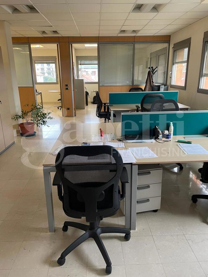 Ufficio con box doppio a Treviso