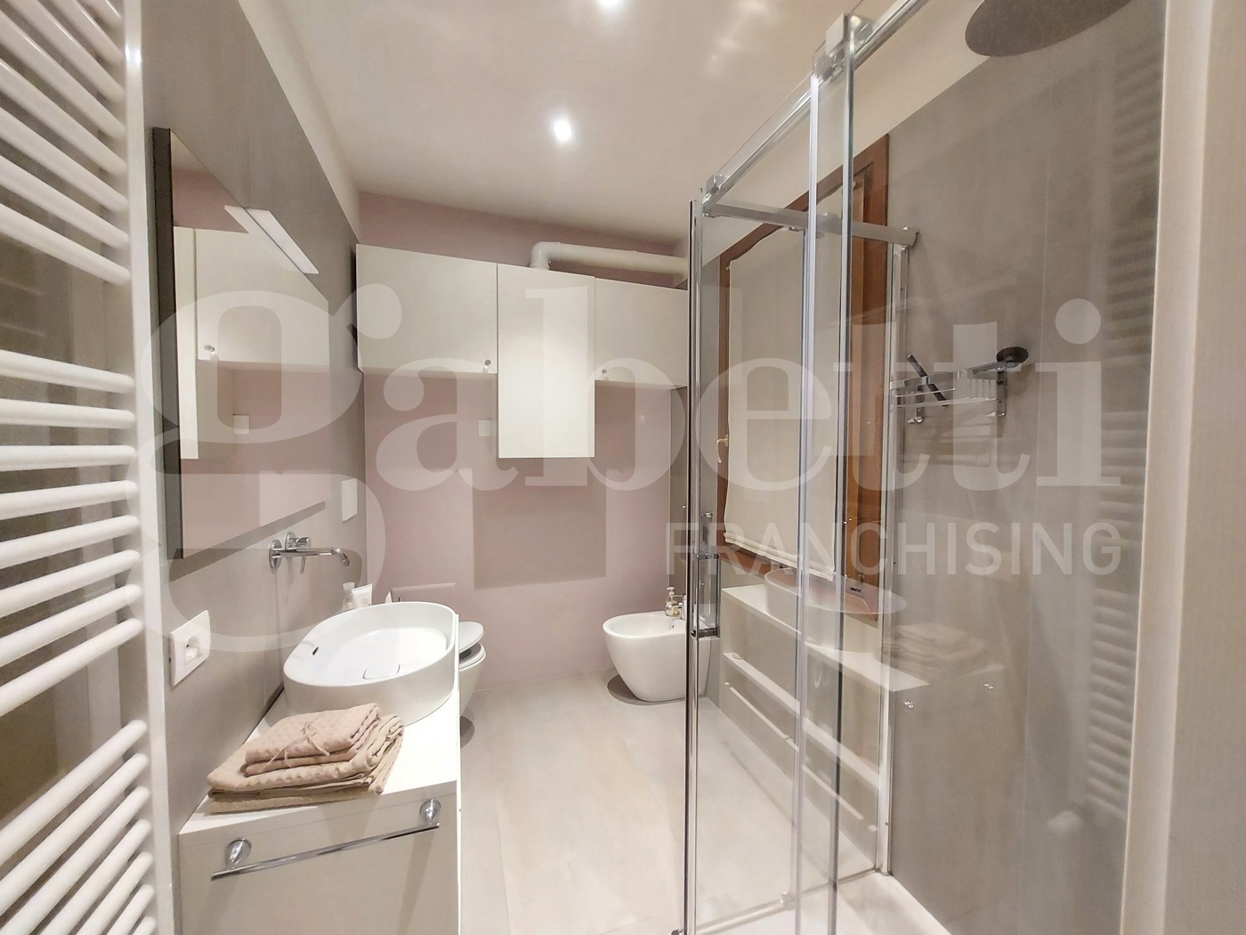 Bilocale arredato in affitto a Treviso