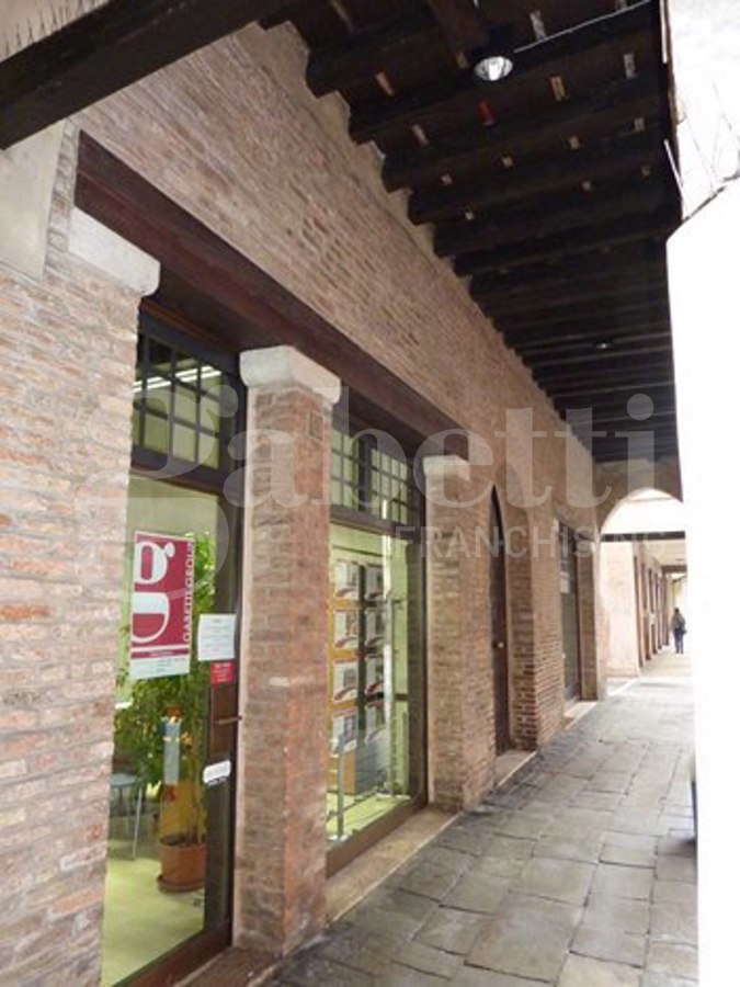 Negozio in affitto a Treviso