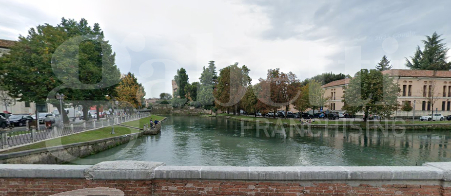 Bilocale arredato in affitto a Treviso