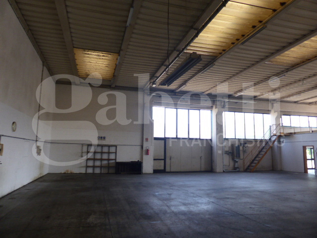 Capannone in affitto a Monastier di Treviso