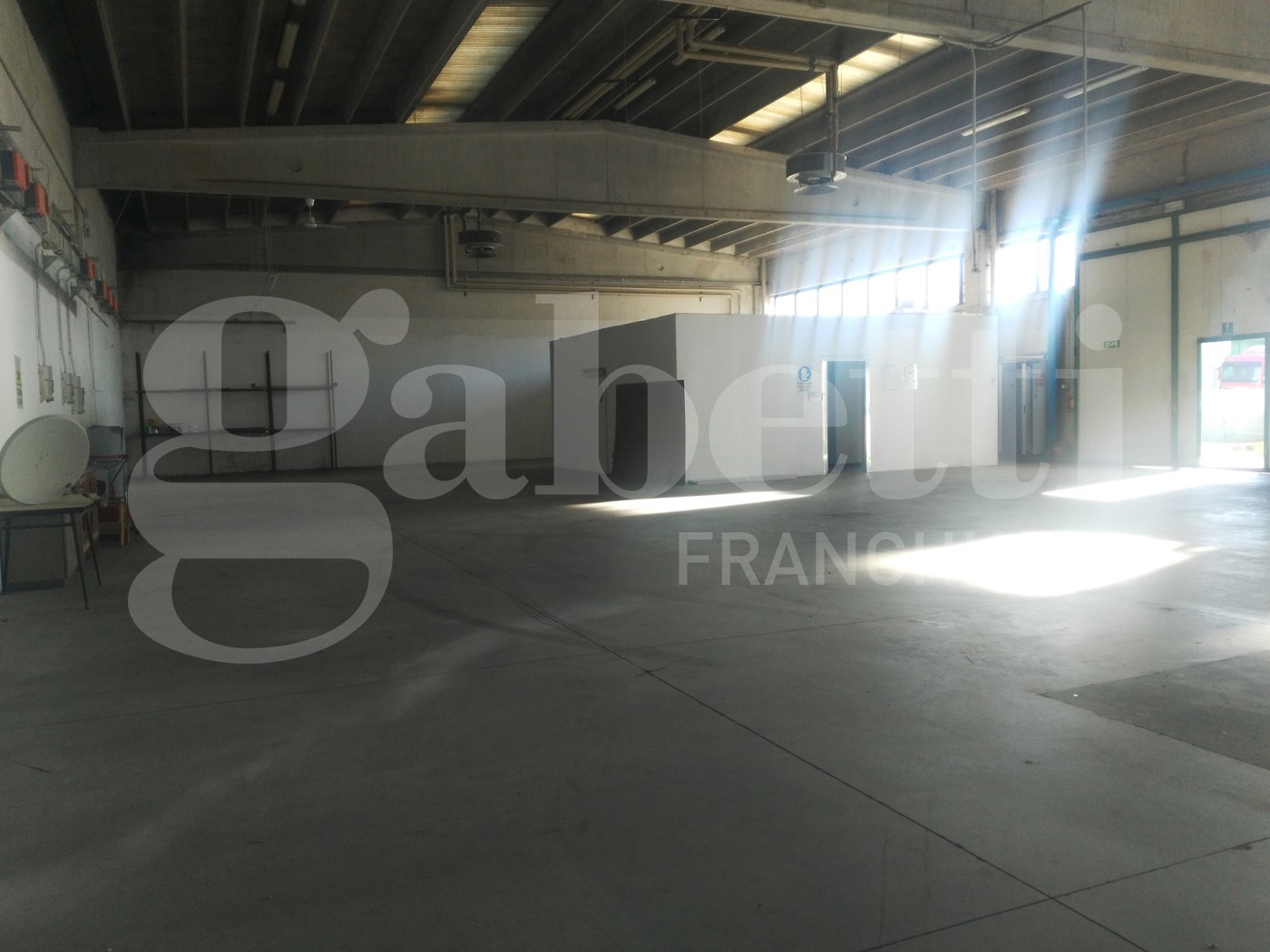 Capannone con box doppio a Preganziol