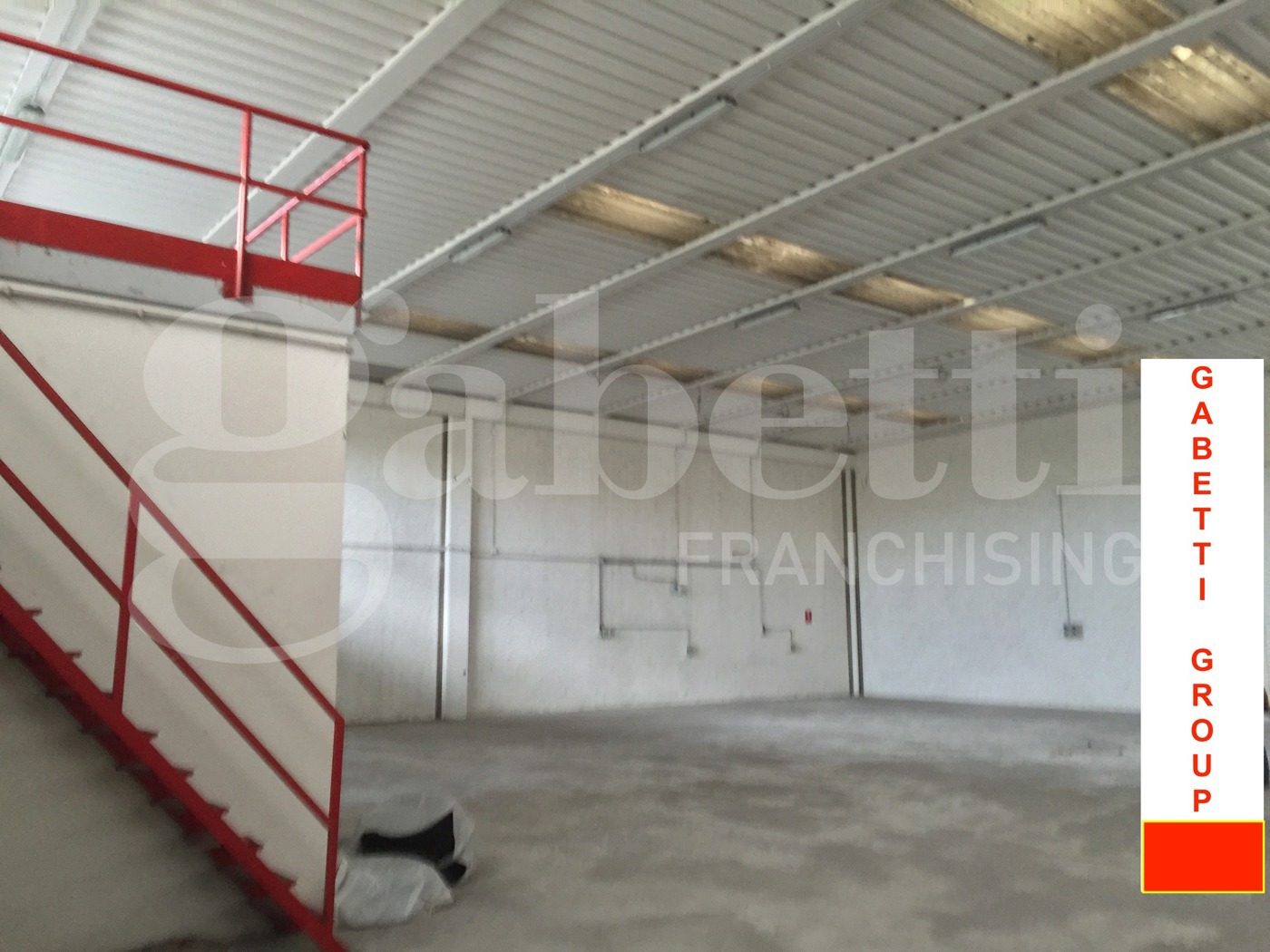 Capannone con box doppio a Preganziol