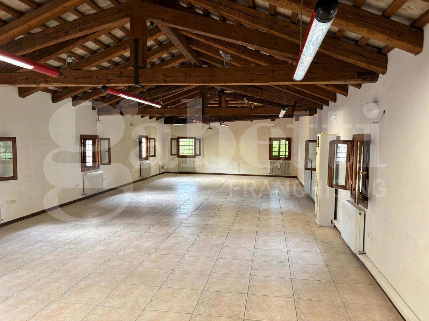 Ufficio in affitto a Ponzano Veneto