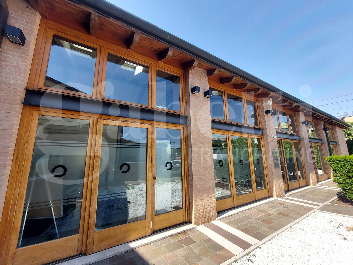 Ufficio con box doppio a Treviso