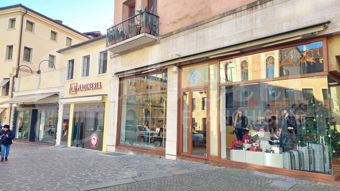 Negozio in affitto a Treviso
