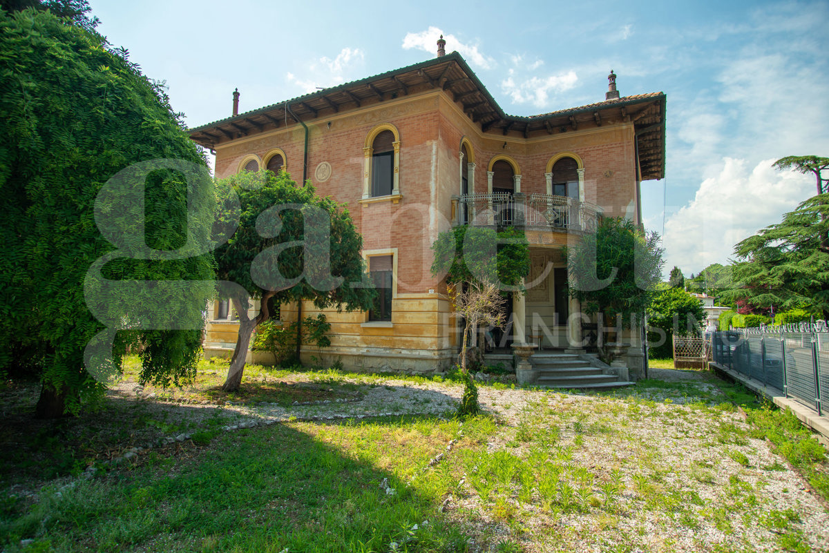 Villa in vendita a Conegliano