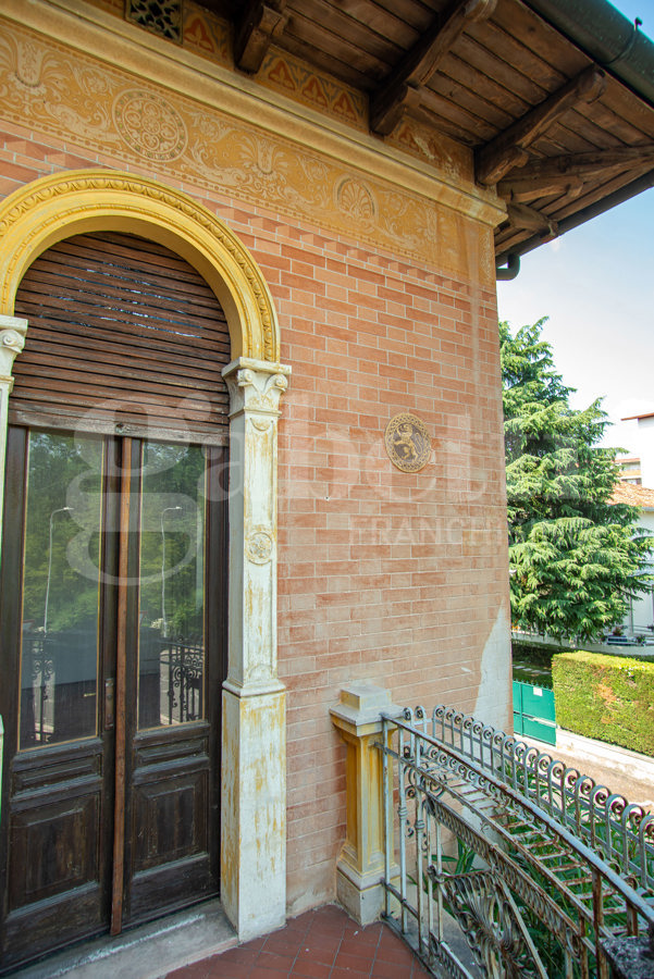 Villa in vendita a Conegliano