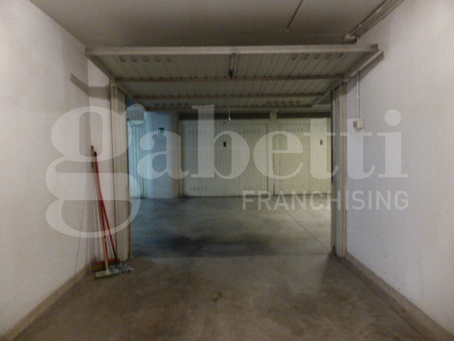 Box/Garage 30mq in affitto a Treviso