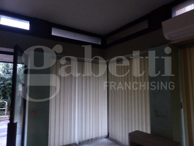 Ufficio con box doppio a Silea