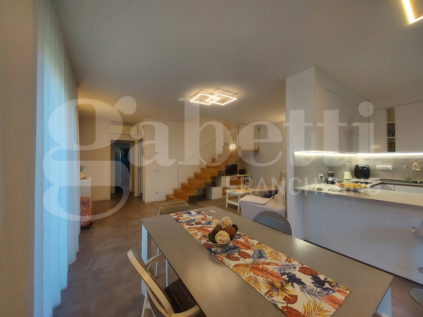 Villa Bifamiliare arredata in affitto a Treviso