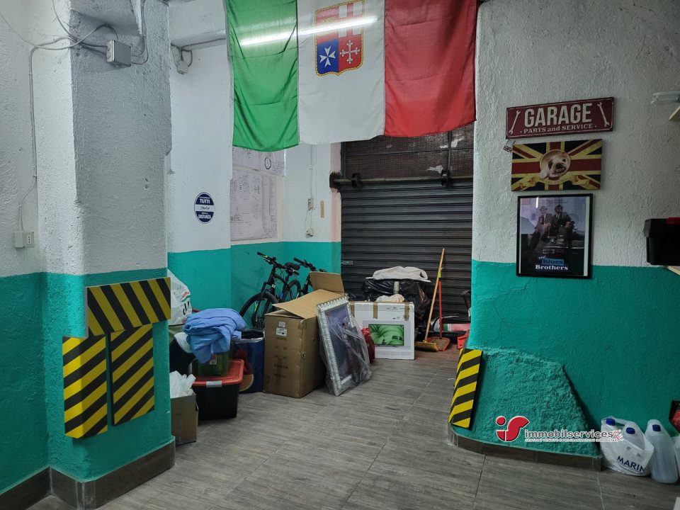Box/Garage 27mq in vendita a Palermo