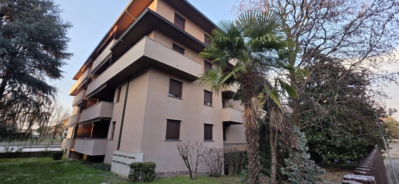 Trilocale arredato in affitto a Nova Milanese