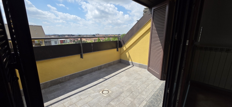 Bilocale con terrazzo a Nova Milanese