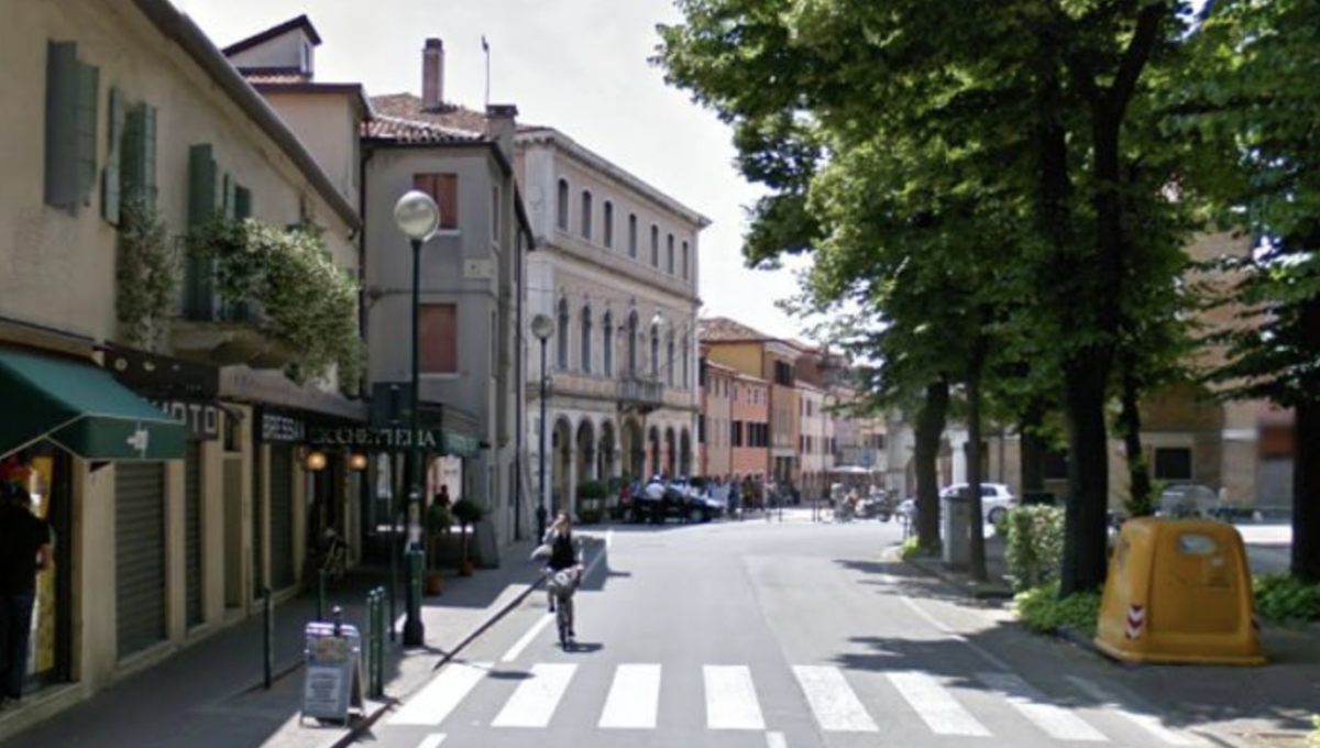 Box/Garage 16mq in affitto a Venezia