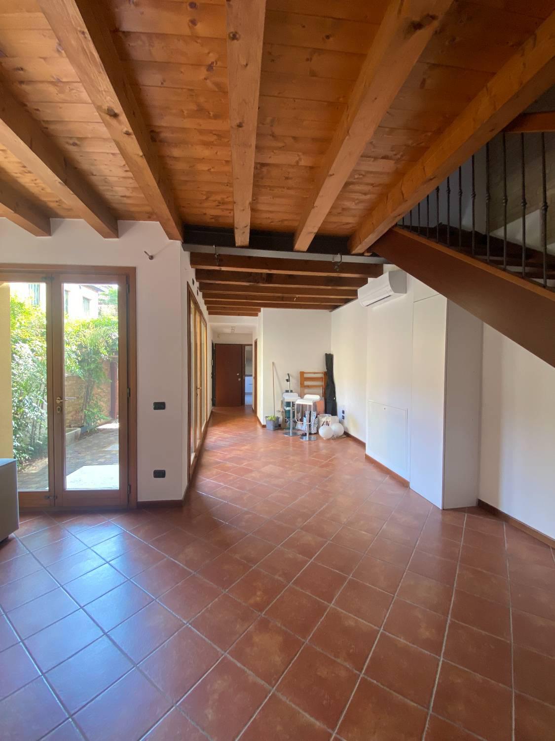 Casa indipendente arredata in affitto a Venezia