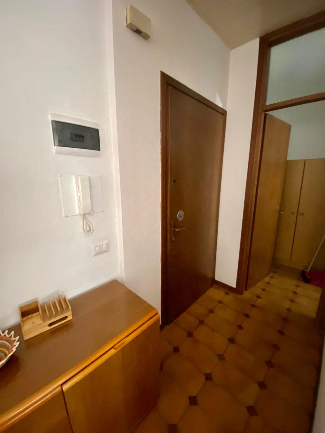 Monolocale con box a Venezia