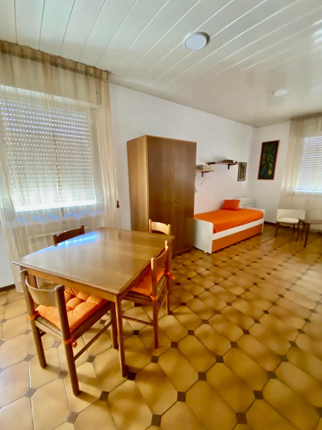 Monolocale con box a Venezia