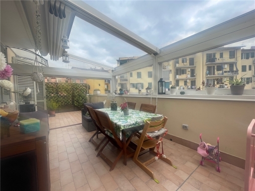 Trilocale con terrazzo, Firenze soffiano