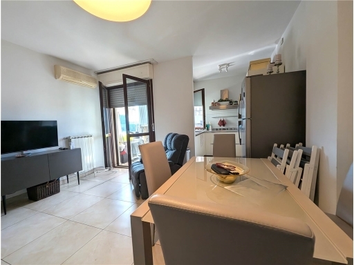 Bilocale con terrazzo, Firenze corso italia-porta al prato