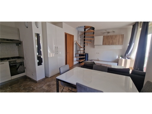 Trilocale con terrazzo, Firenze novoli