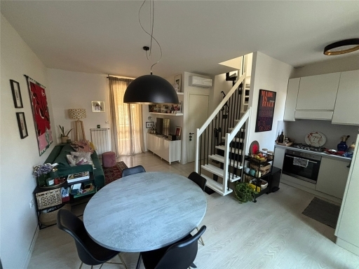 Casa indipendente con terrazzi, Firenze legnaia
