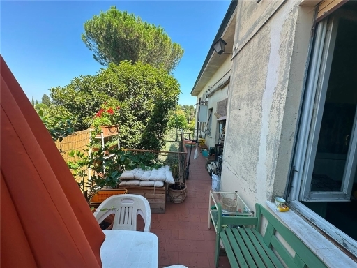 Trilocale con terrazzo, Firenze bolognese