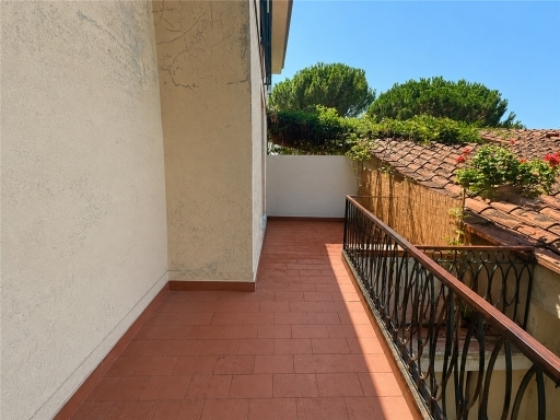 Trilocale con terrazzo, Firenze bolognese