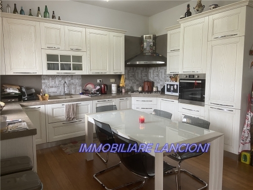 Appartamento con terrazzi, Scandicci centro