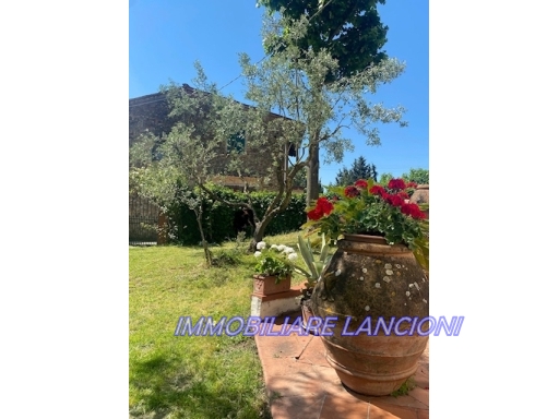 Rustico con giardino, Lastra a Signa carcheri