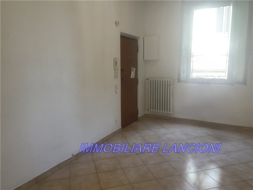 Trilocale con giardino, Scandicci centro