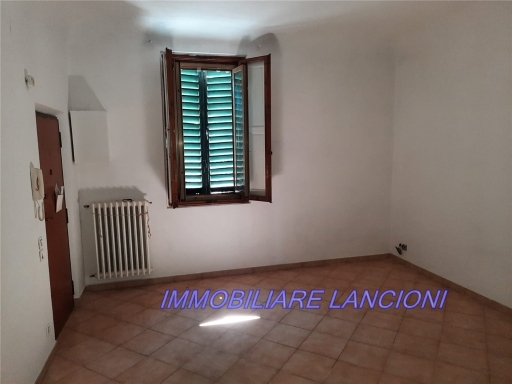 Trilocale con giardino, Scandicci centro