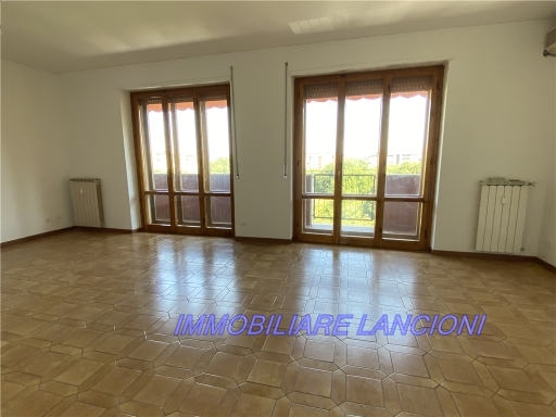 Appartamento con terrazzo, Firenze isolotto