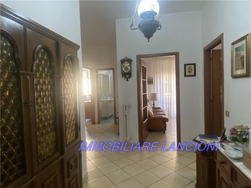 Appartamento con terrazzo, Scandicci centro