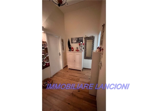 Quadrilocale con terrazzo, Scandicci centro