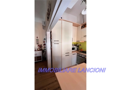 Quadrilocale con terrazzo, Scandicci centro
