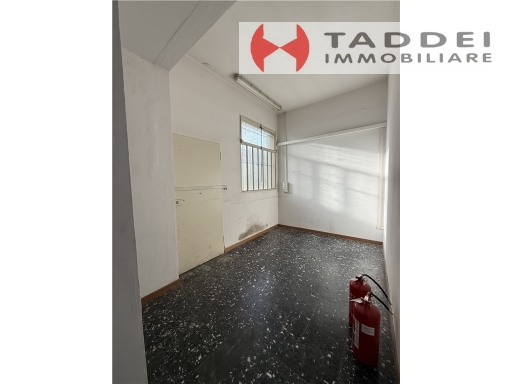 Negozio in affitto, Scandicci casellina