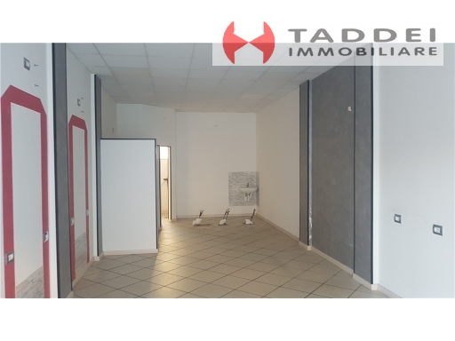 Negozio in affitto, Scandicci casellina