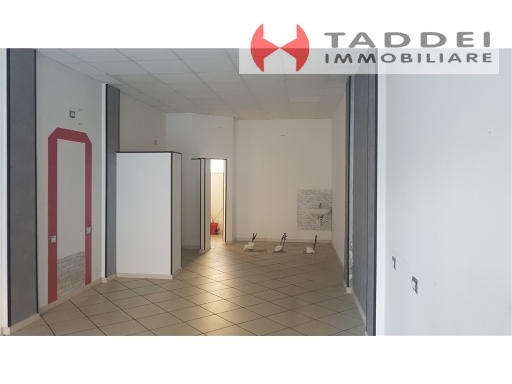 Negozio in affitto, Scandicci casellina