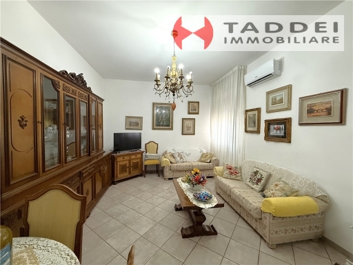 Trilocale con terrazzo, Scandicci casellina