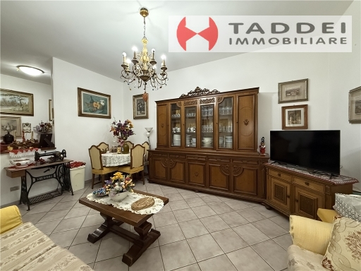 Trilocale con terrazzo, Scandicci casellina