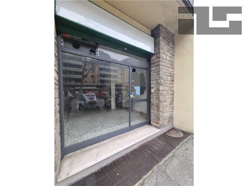 Negozio in affitto, Firenze coverciano