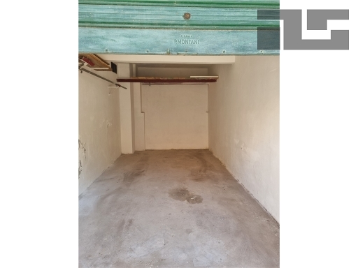 Box/Garage 15mq in affitto, Firenze coverciano