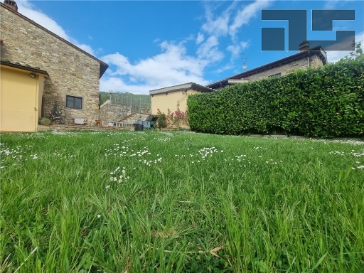 Rustico con giardino a Pontassieve