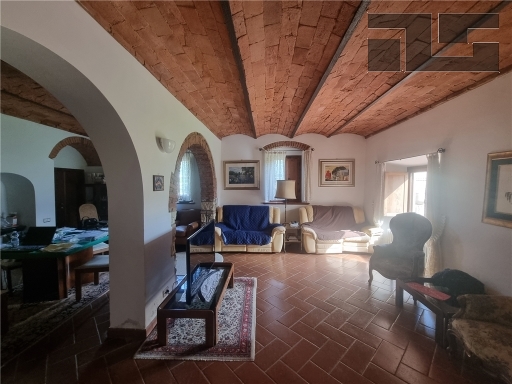 Rustico con giardino a Pontassieve