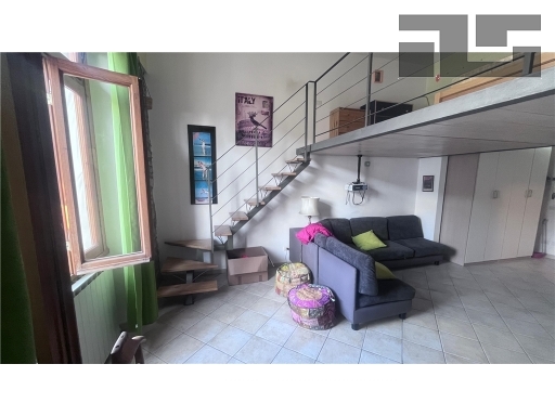 Trilocale con terrazzo, Firenze gavinana